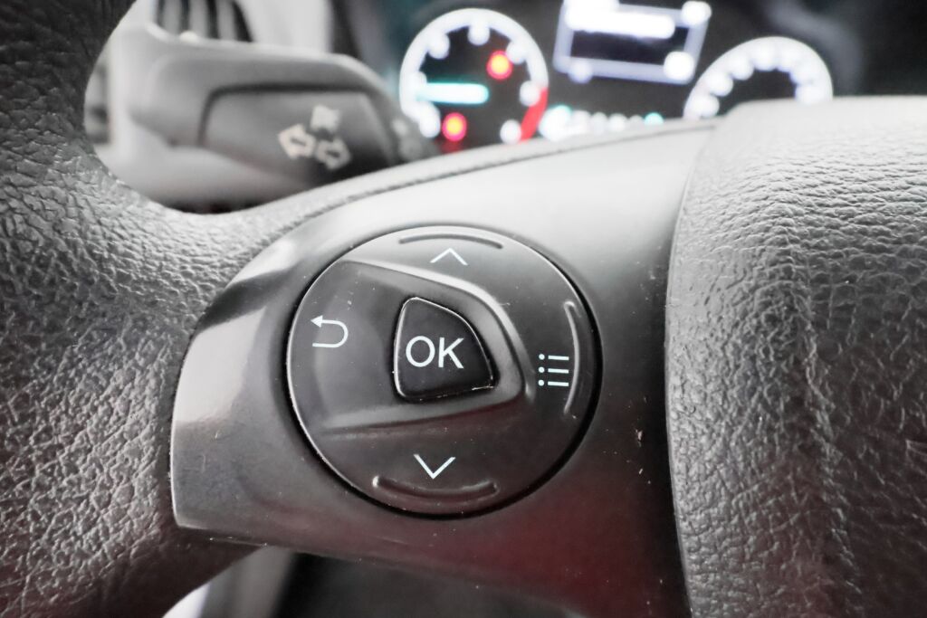 Ford Transit Connect 2018 Valkoinen