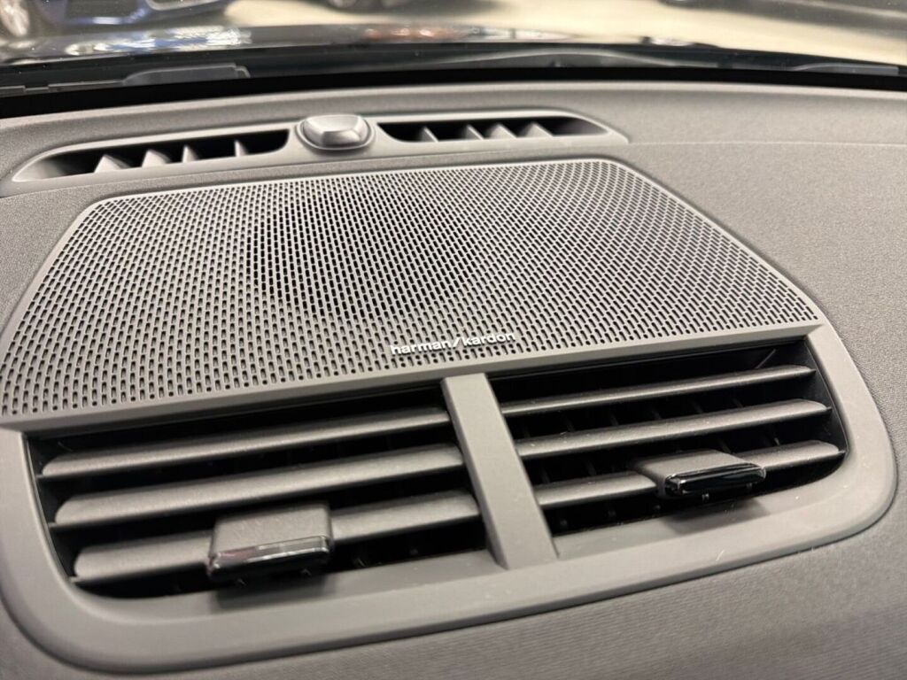 Polestar 2 2024 Musta