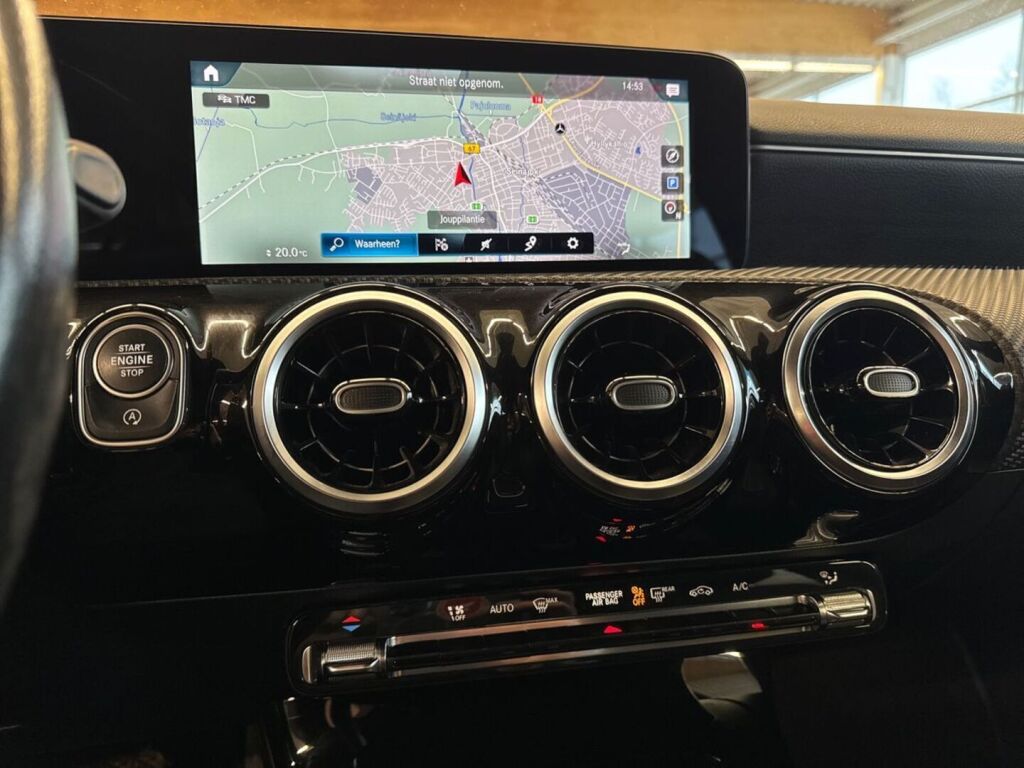 Mercedes-Benz CLA 2021 Sininen