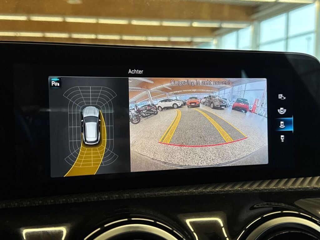 Mercedes-Benz CLA 2021 Sininen