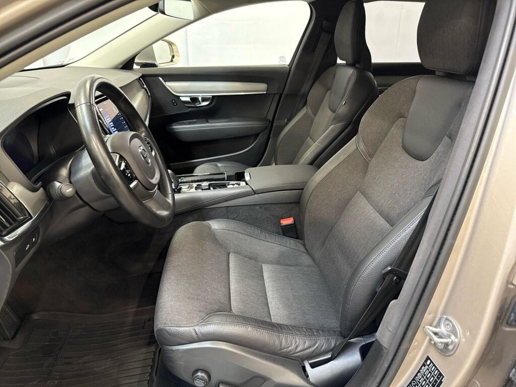 Volvo V90 2023 Harmaa