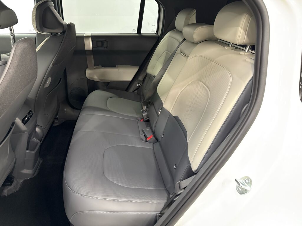 Kia EV3 2025 Snow White Pearl