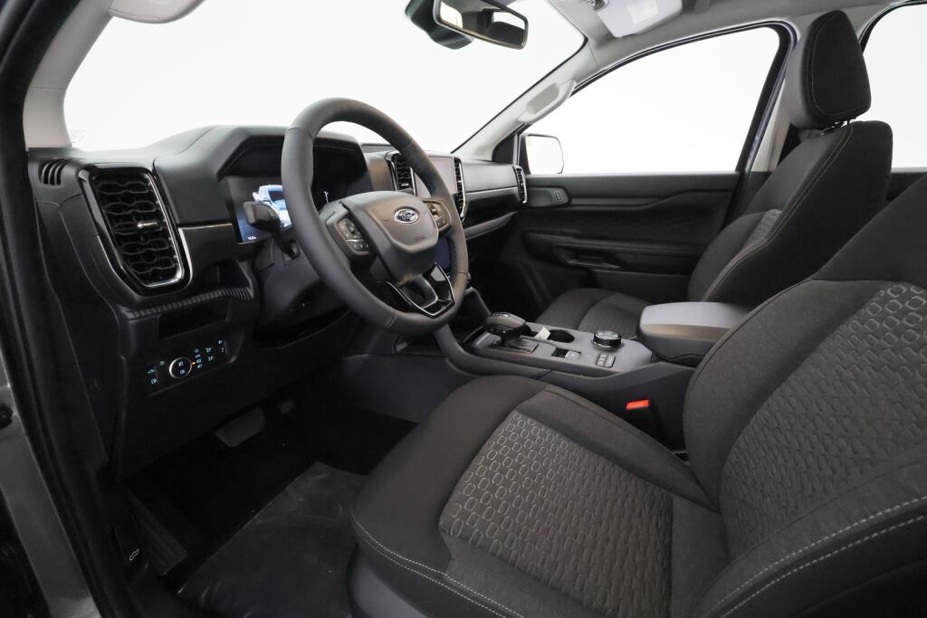 Ford Ranger 2025 Harmaa