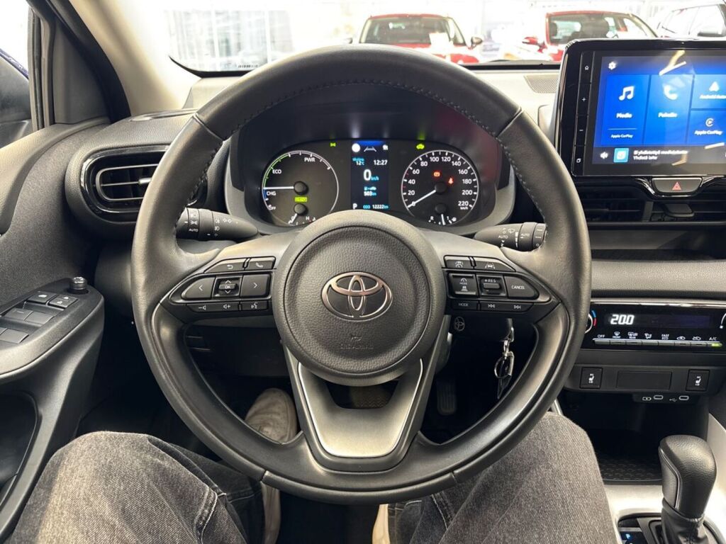 Toyota Yaris 2025 Sininen