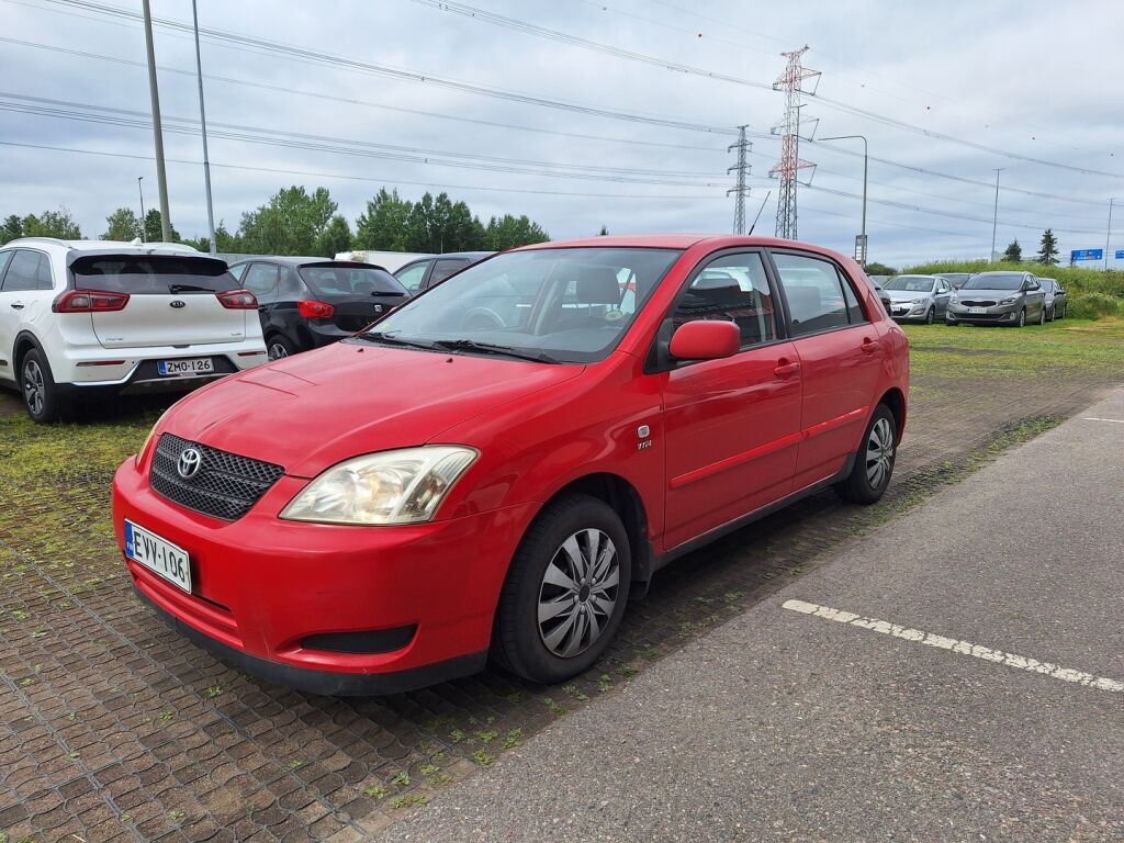 Toyota Corolla 2004 Punainen