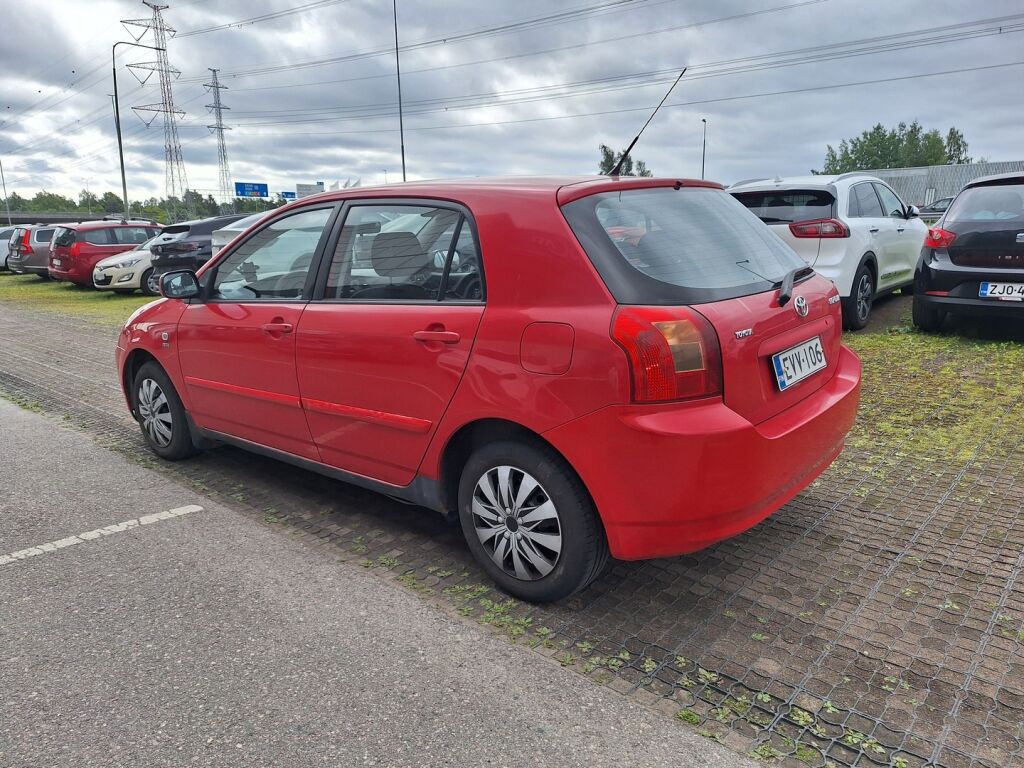 Toyota Corolla 2004 Punainen
