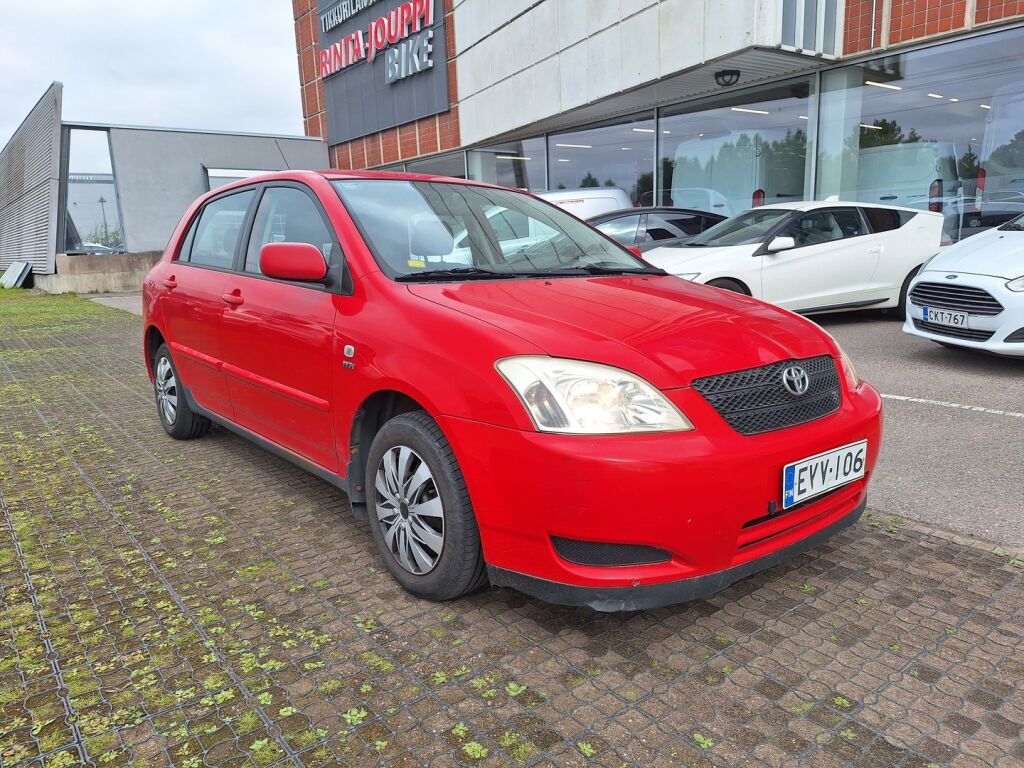 Toyota Corolla 2004 Punainen