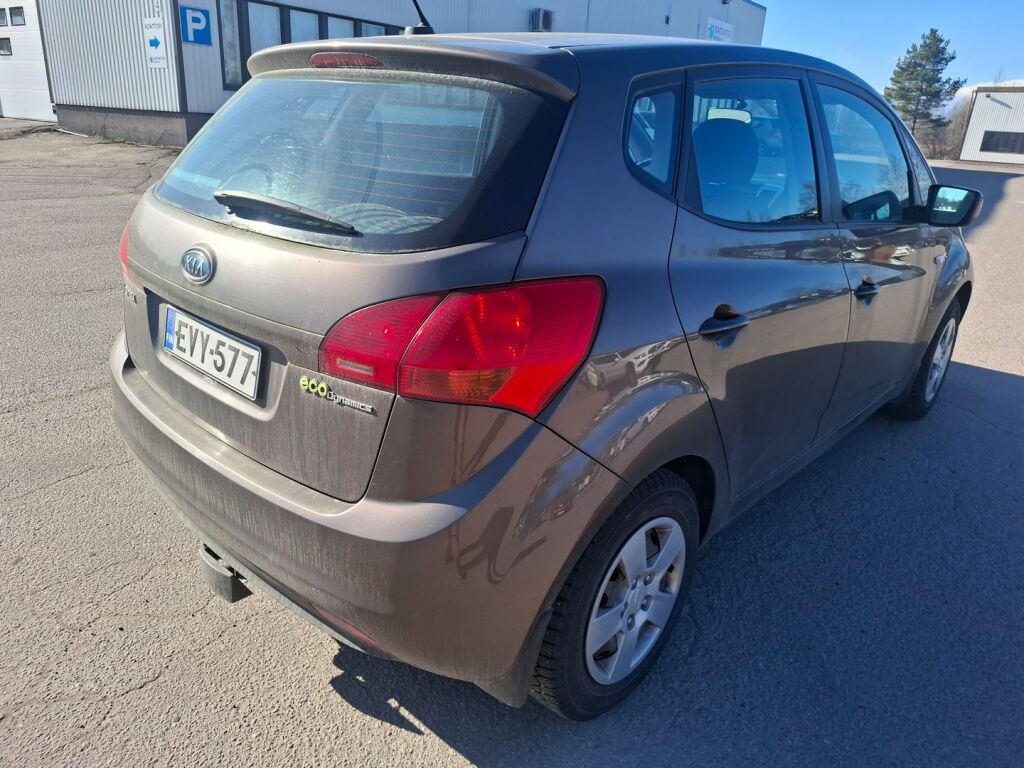 Kia Venga 2012 Ruskea (beige)