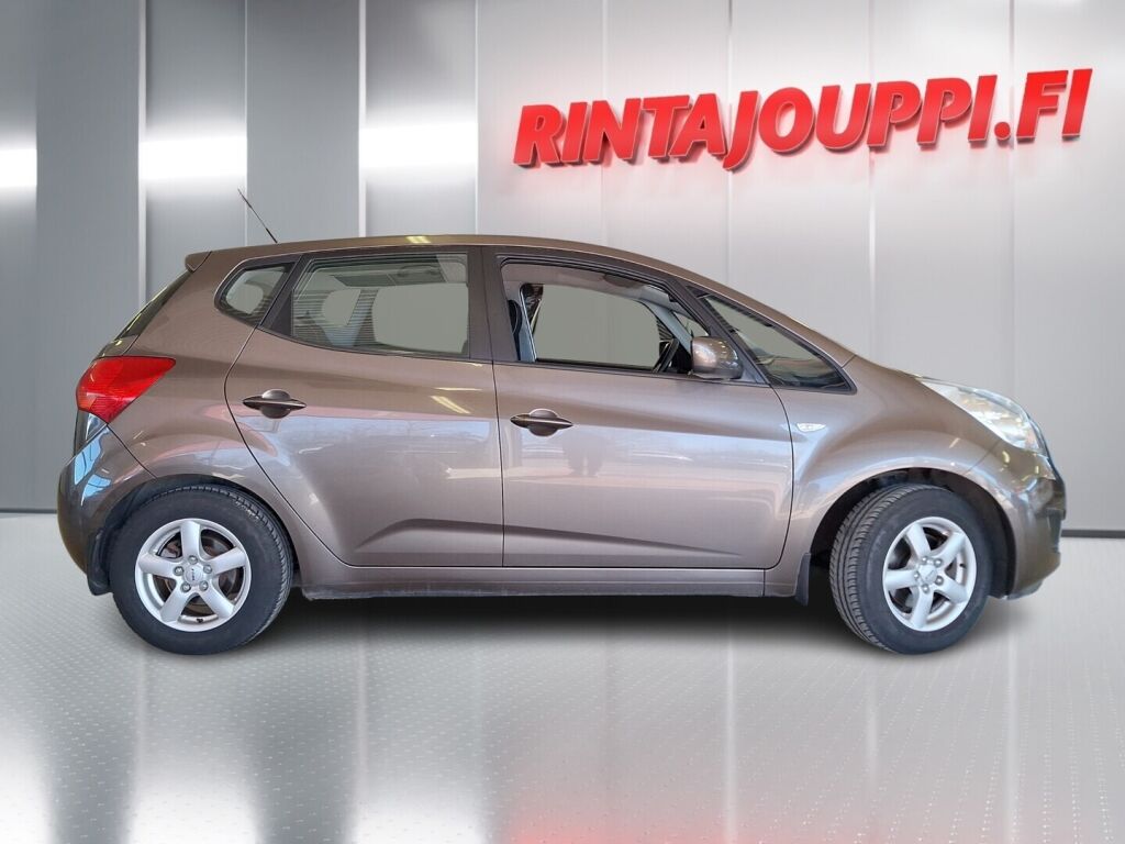 Kia Venga 2012 Ruskea (beige)