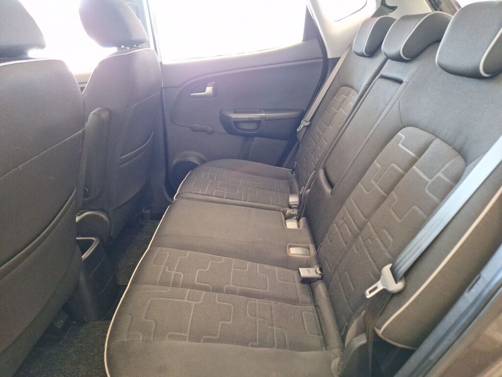 Kia Venga 2012 Ruskea (beige)