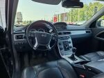 Volvo V70 2012 Musta