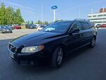 Volvo V70 2012 Musta