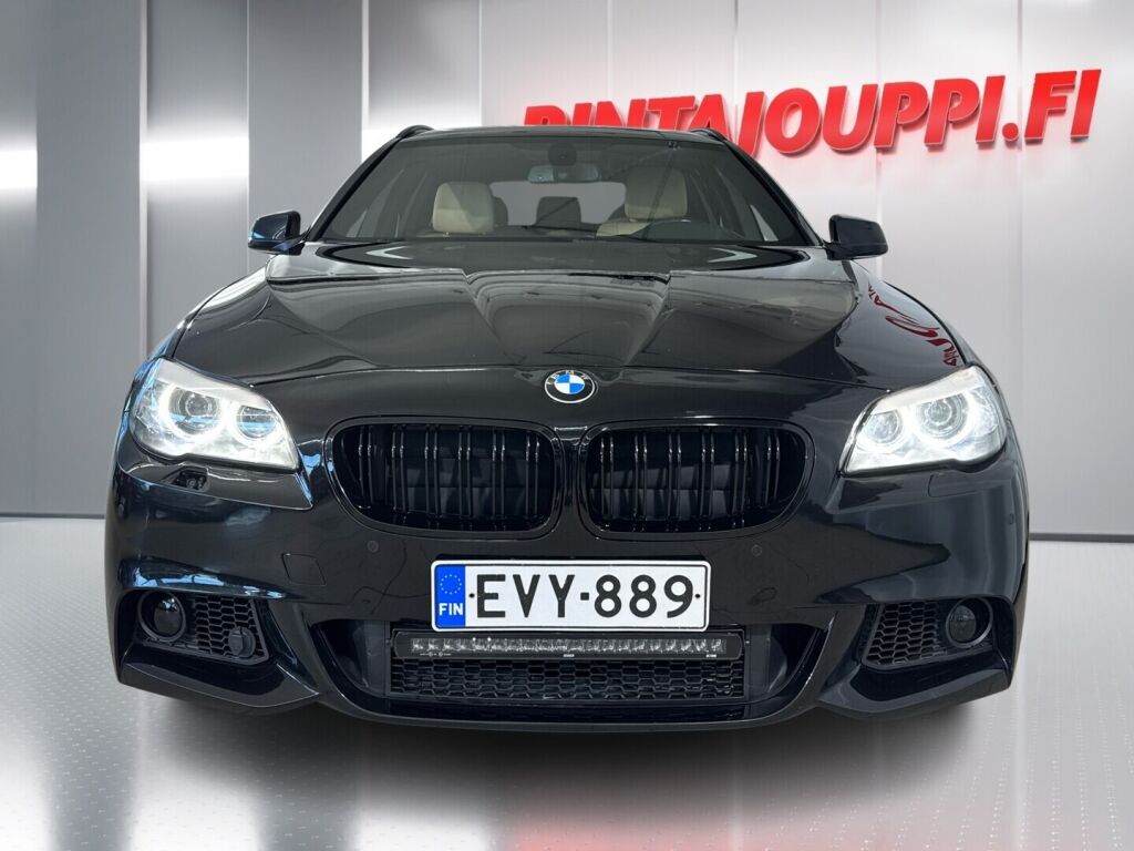 BMW 520 2013 Musta