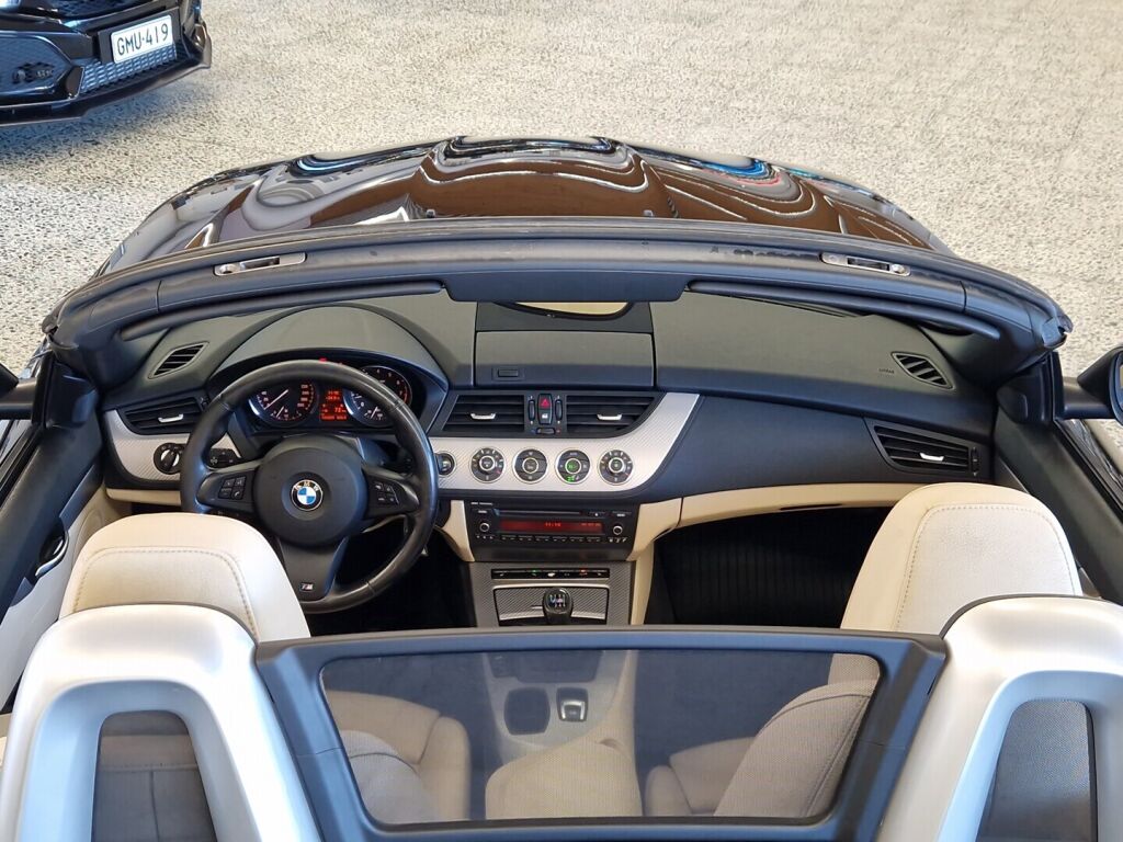 BMW Z4 2012 Musta
