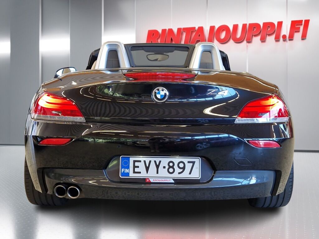 BMW Z4 2012 Musta