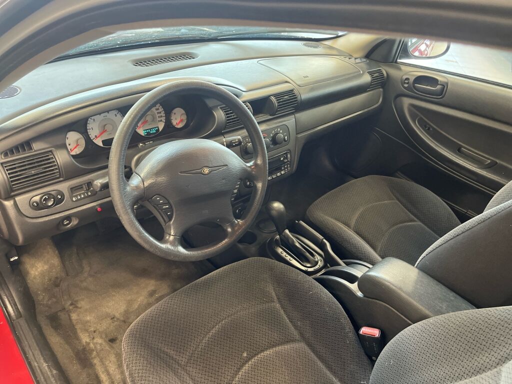 Chrysler Sebring 2004 Punainen