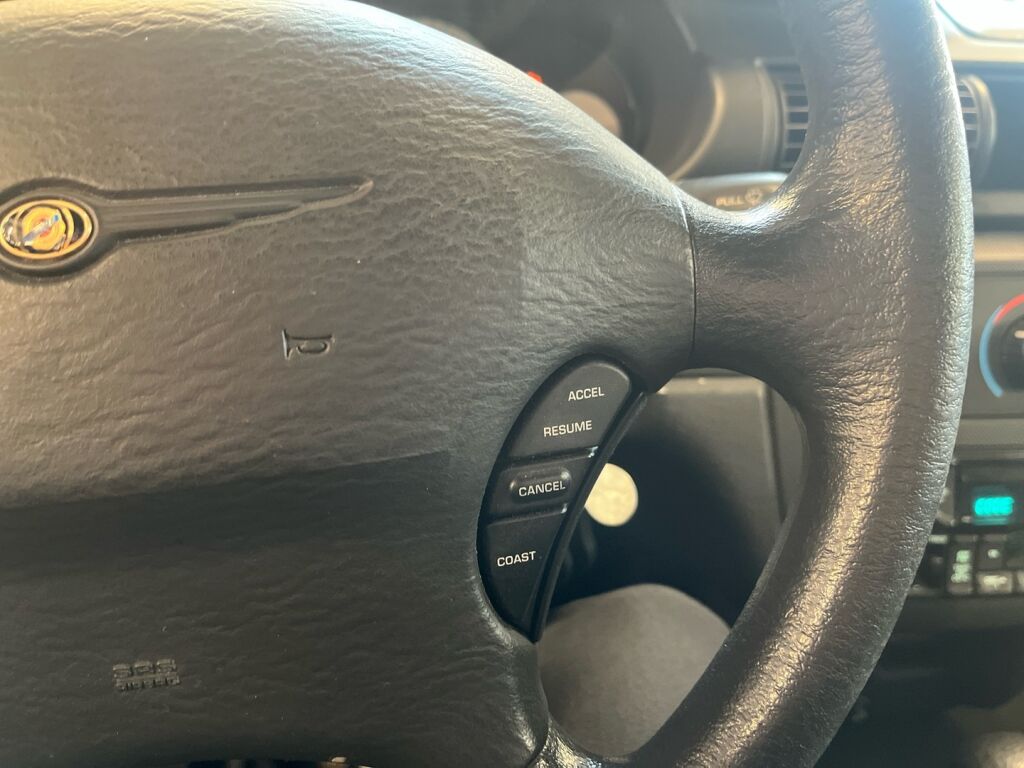 Chrysler Sebring 2004 Punainen