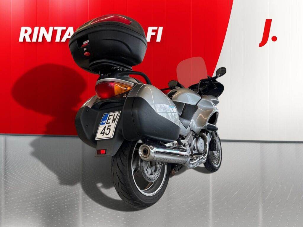 Honda NT 2003 