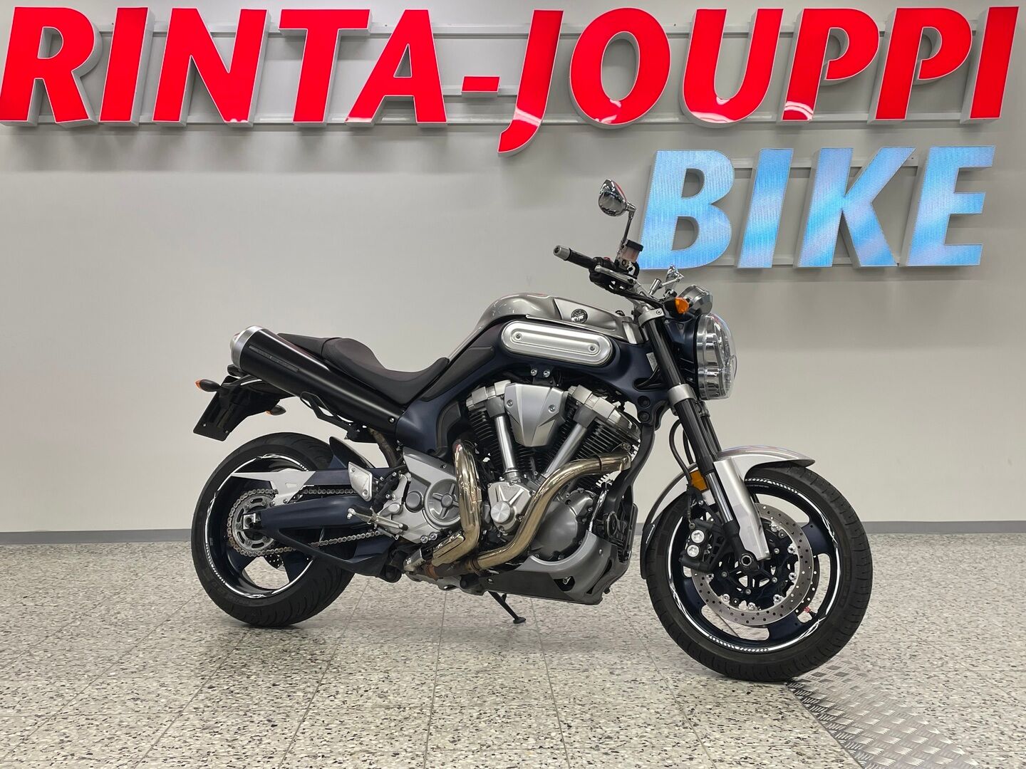 Yamaha MT-01