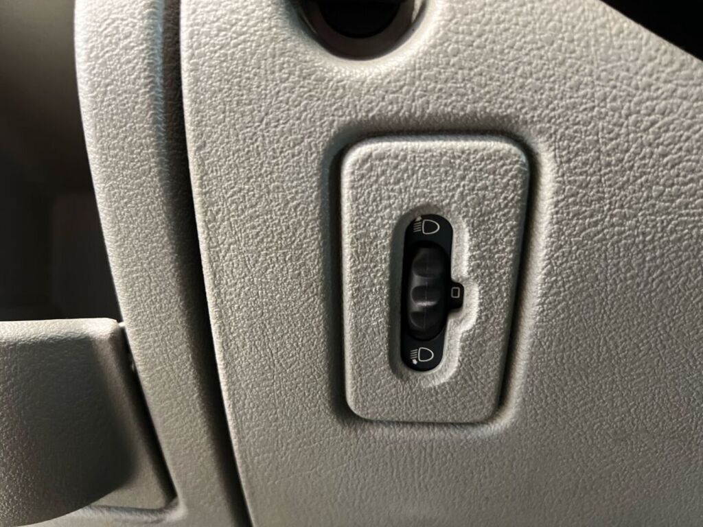 Knaus Sun TI 655 MF 2005 moniväri