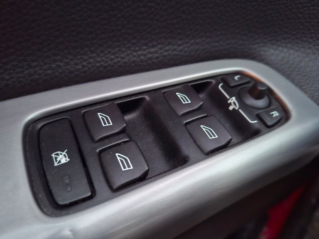 Volvo S40 2006 Punainen