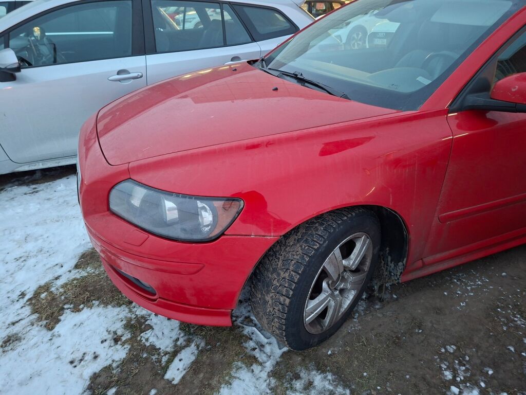 Volvo S40 2006 Punainen