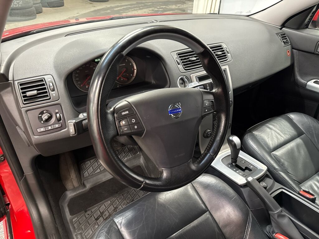 Volvo S40 2006 Punainen