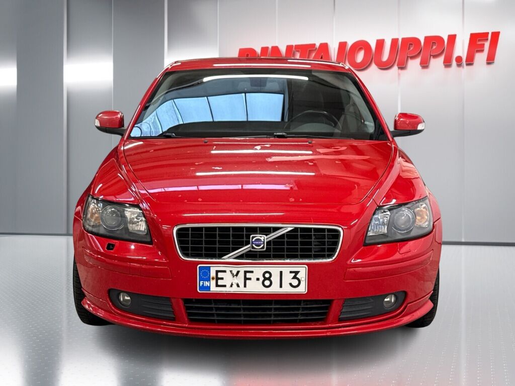 Volvo S40 2006 Punainen