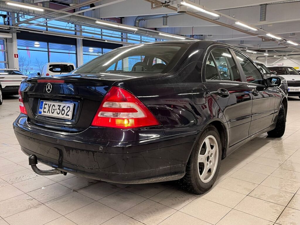 Mercedes-Benz C 2005 Sininen