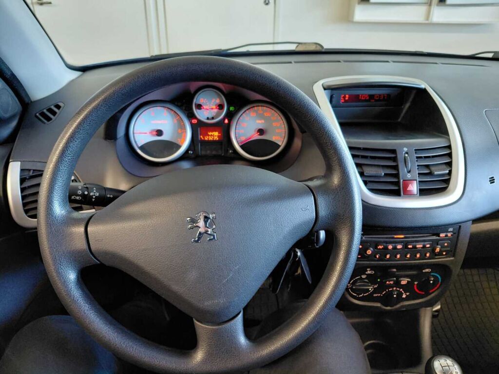 Peugeot 206+ 2009 Sininen