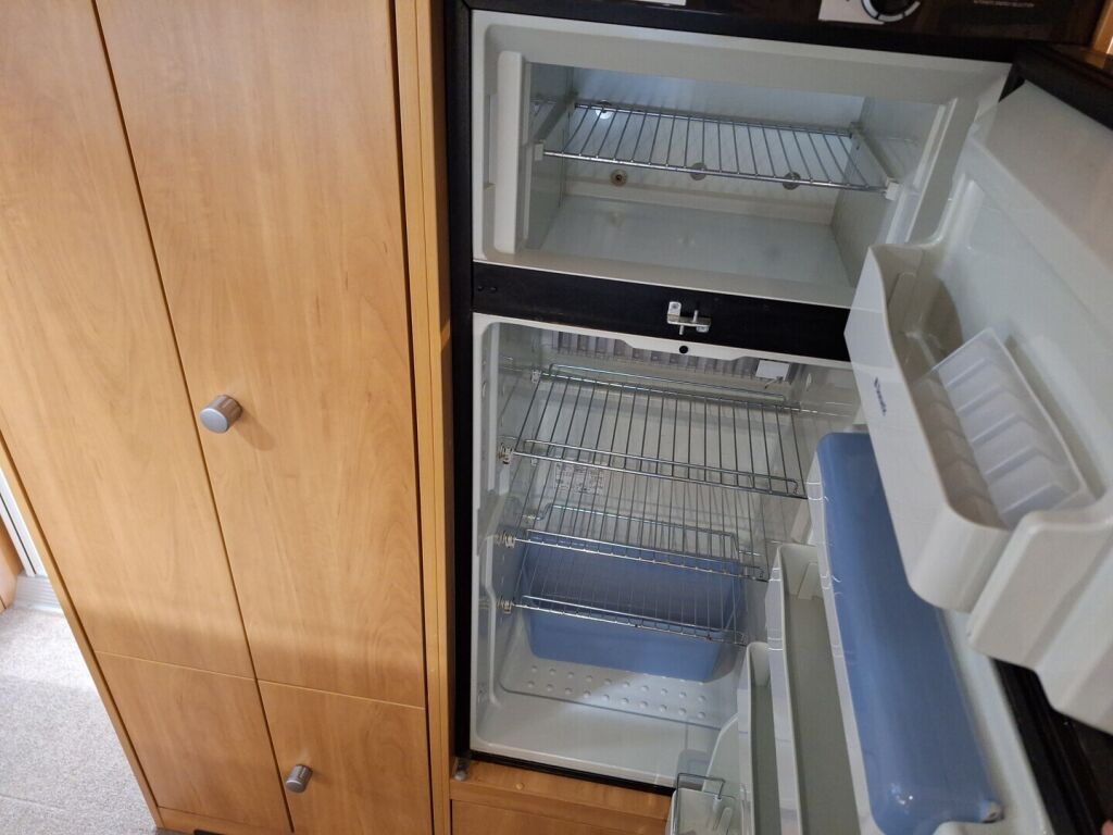 Dethleffs Eighty T 6901 2011 Vihreä