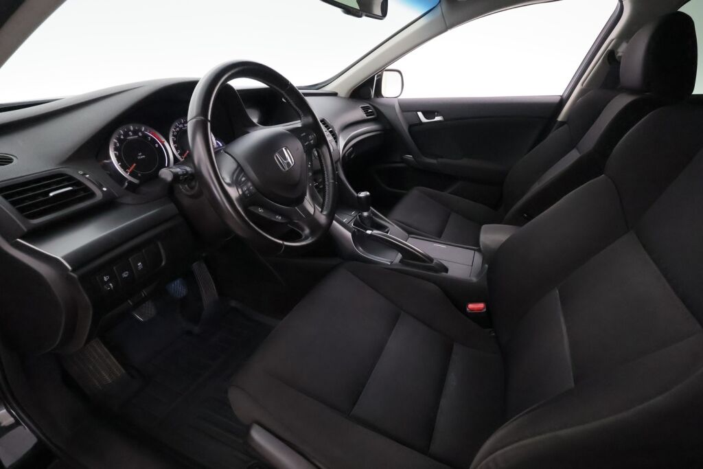 Honda Accord 2013 Musta