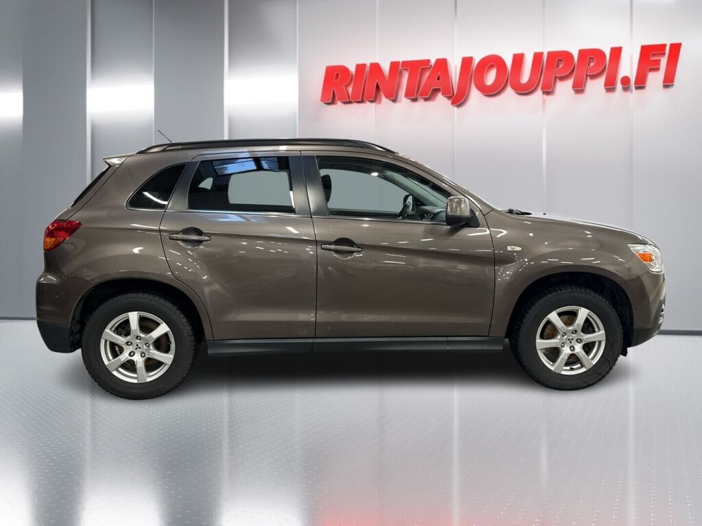 Mitsubishi ASX 2011 Ruskea (beige)