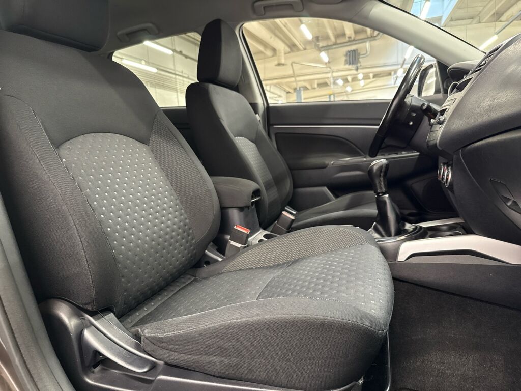 Mitsubishi ASX 2011 Ruskea (beige)