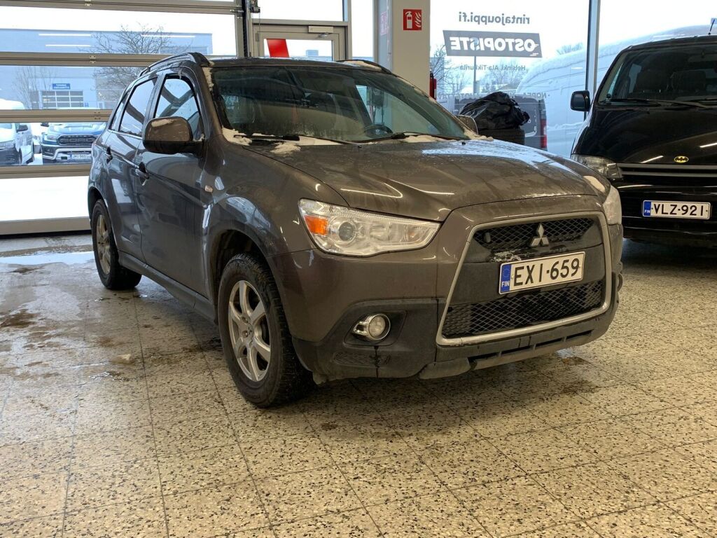 Mitsubishi ASX 2011 Ruskea (beige)
