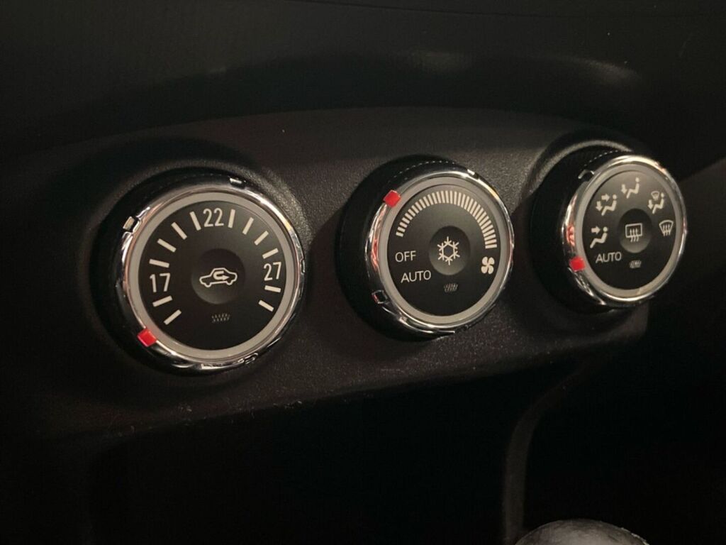 Mitsubishi Outlander 2011 Sininen