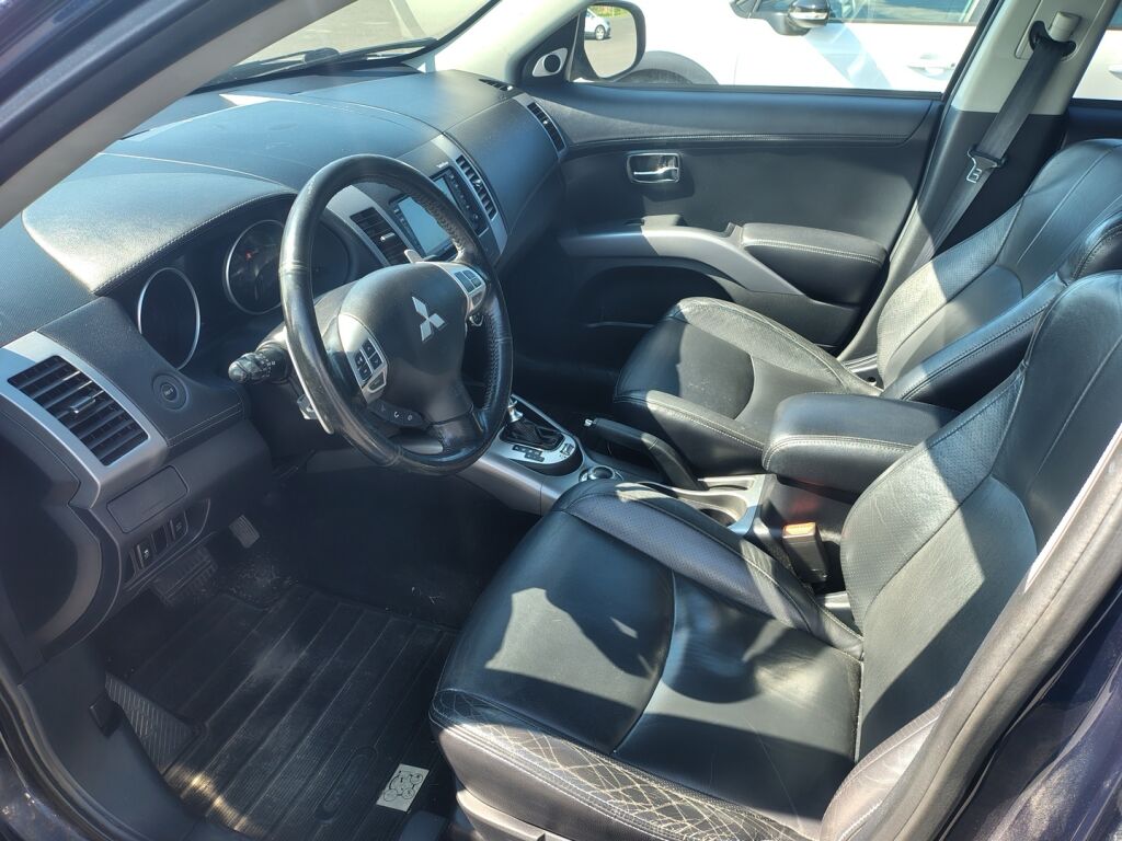 Mitsubishi Outlander 2011 Sininen
