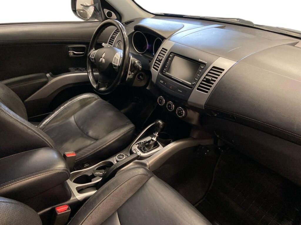 Mitsubishi Outlander 2011 Sininen