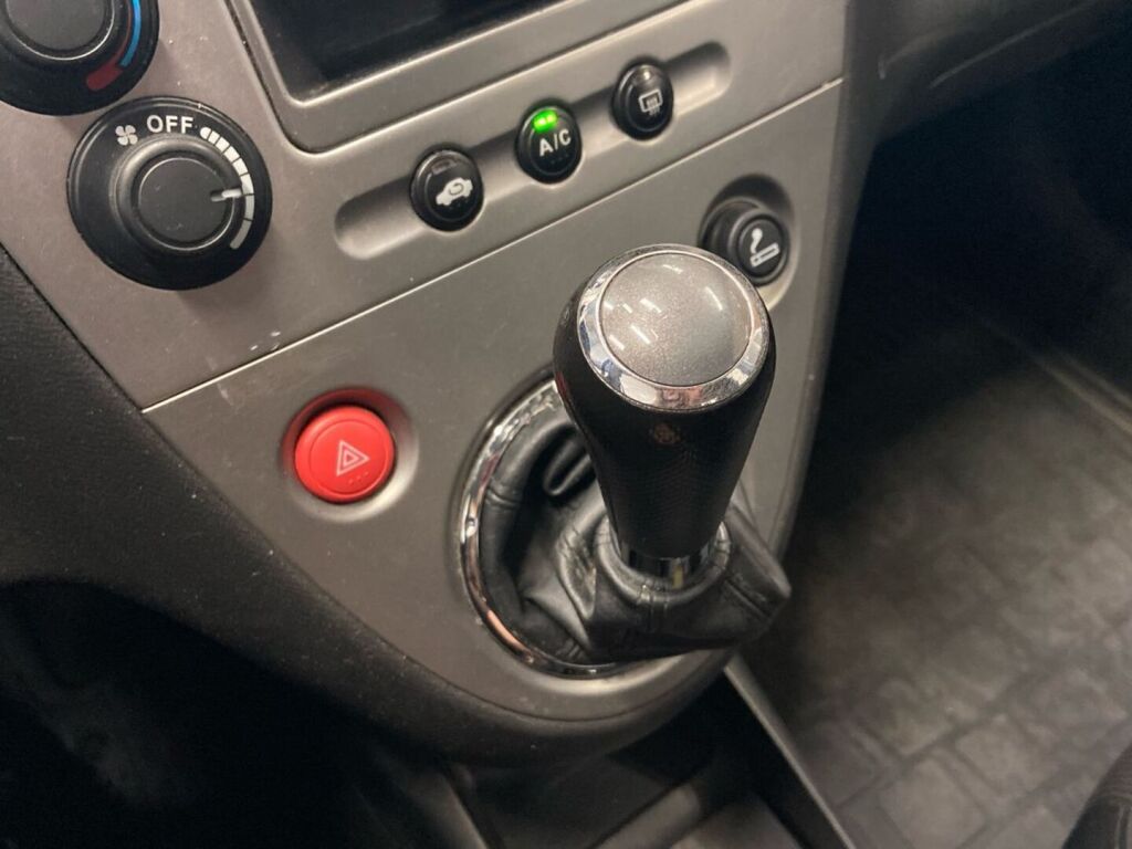 Honda Civic 2005 Harmaa