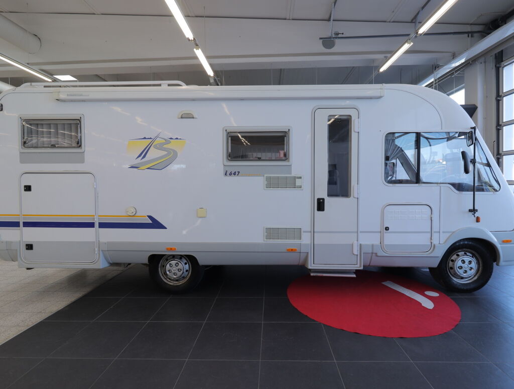 Bürstner I 647 ELEGANCE 2001 Valkoinen