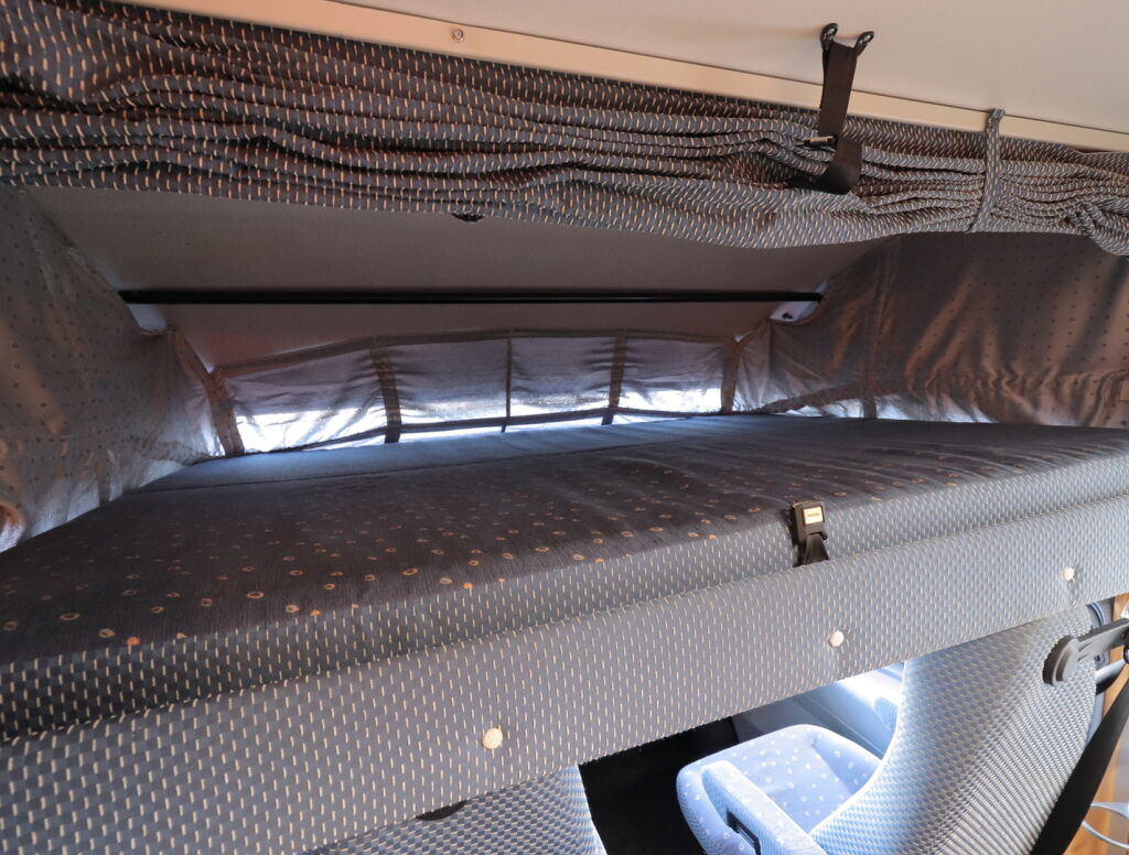 Bürstner I 647 ELEGANCE 2001 Valkoinen