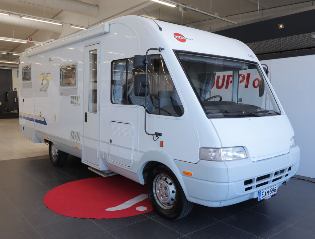 Bürstner I 647 ELEGANCE 2001 Valkoinen