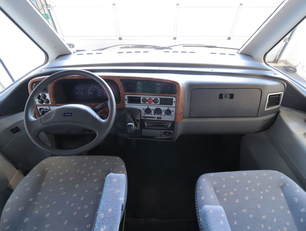 Bürstner I 647 ELEGANCE 2001 Valkoinen