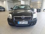 Toyota Avensis 2005 Musta