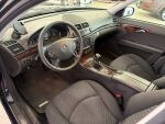 Mercedes-Benz E 2005 Sininen