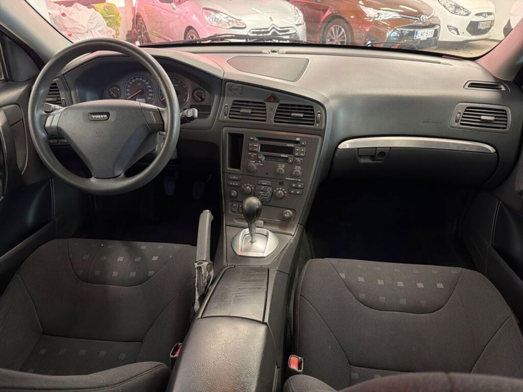 Volvo S60 2001 Musta