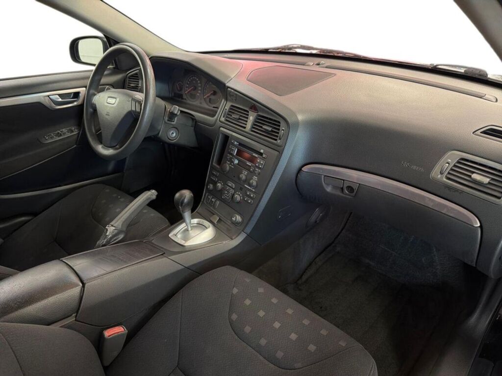 Volvo S60 2001 Musta