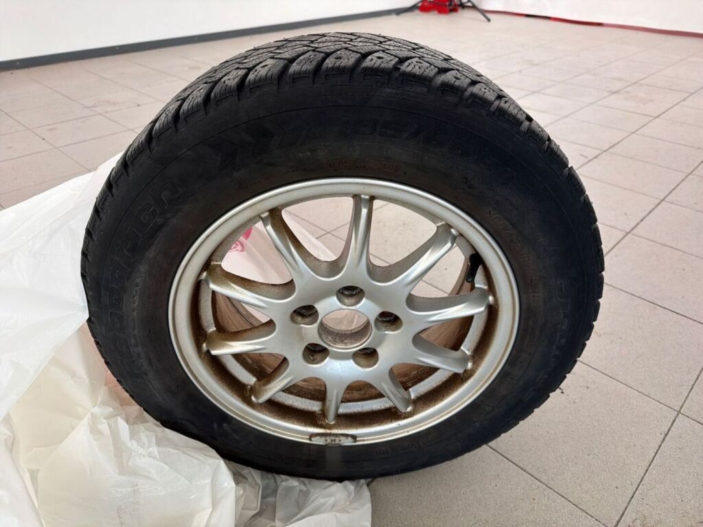 Volvo S60 2001 Musta