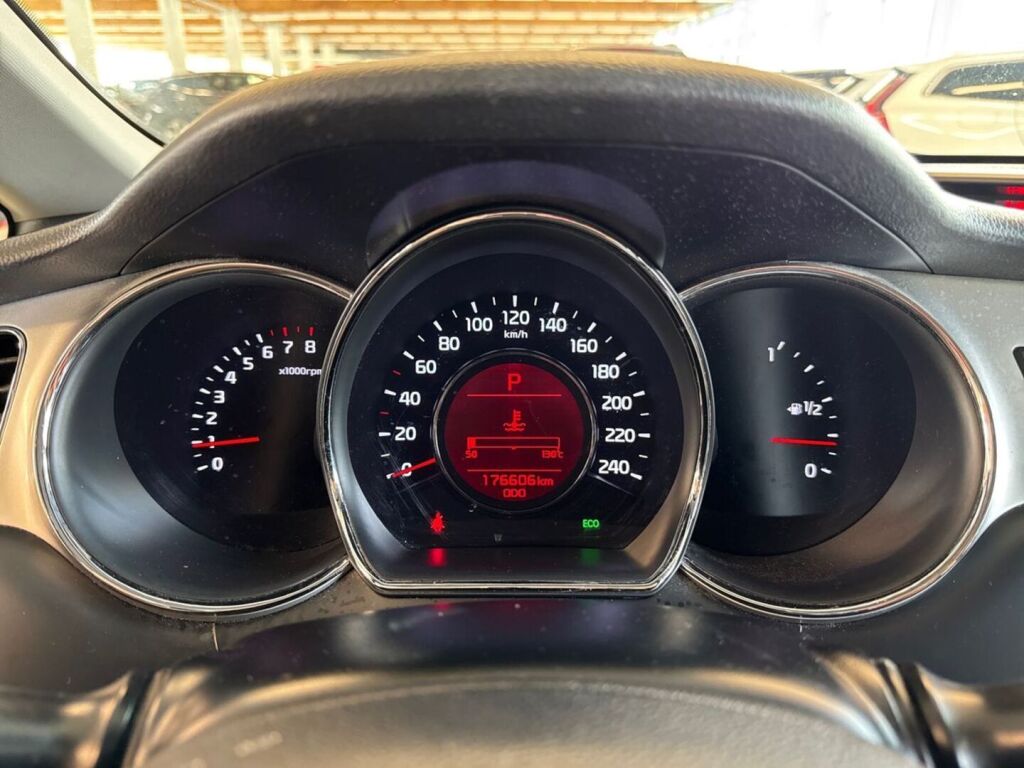 Kia Ceed 2012 Hopea