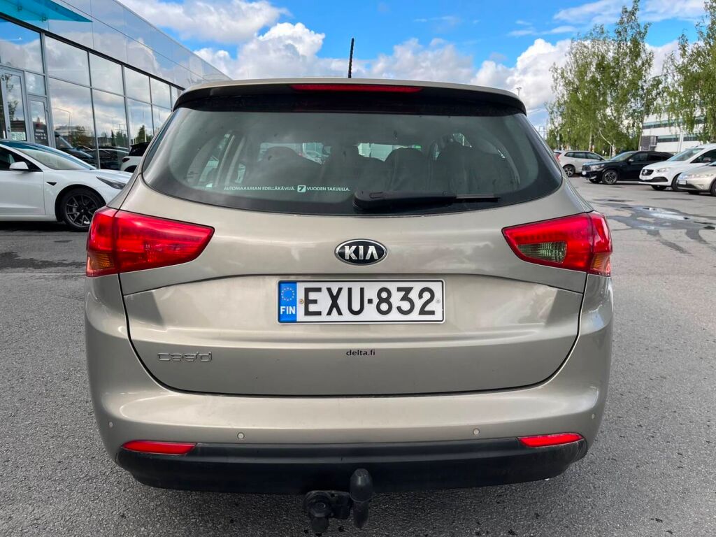 Kia Ceed 2012 Hopea